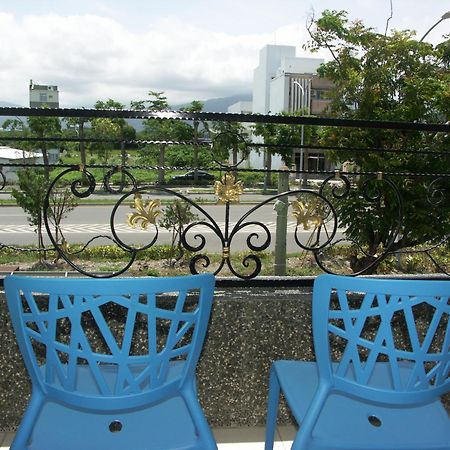 I Star Bed And Breakfast Taitung Bagian luar foto
