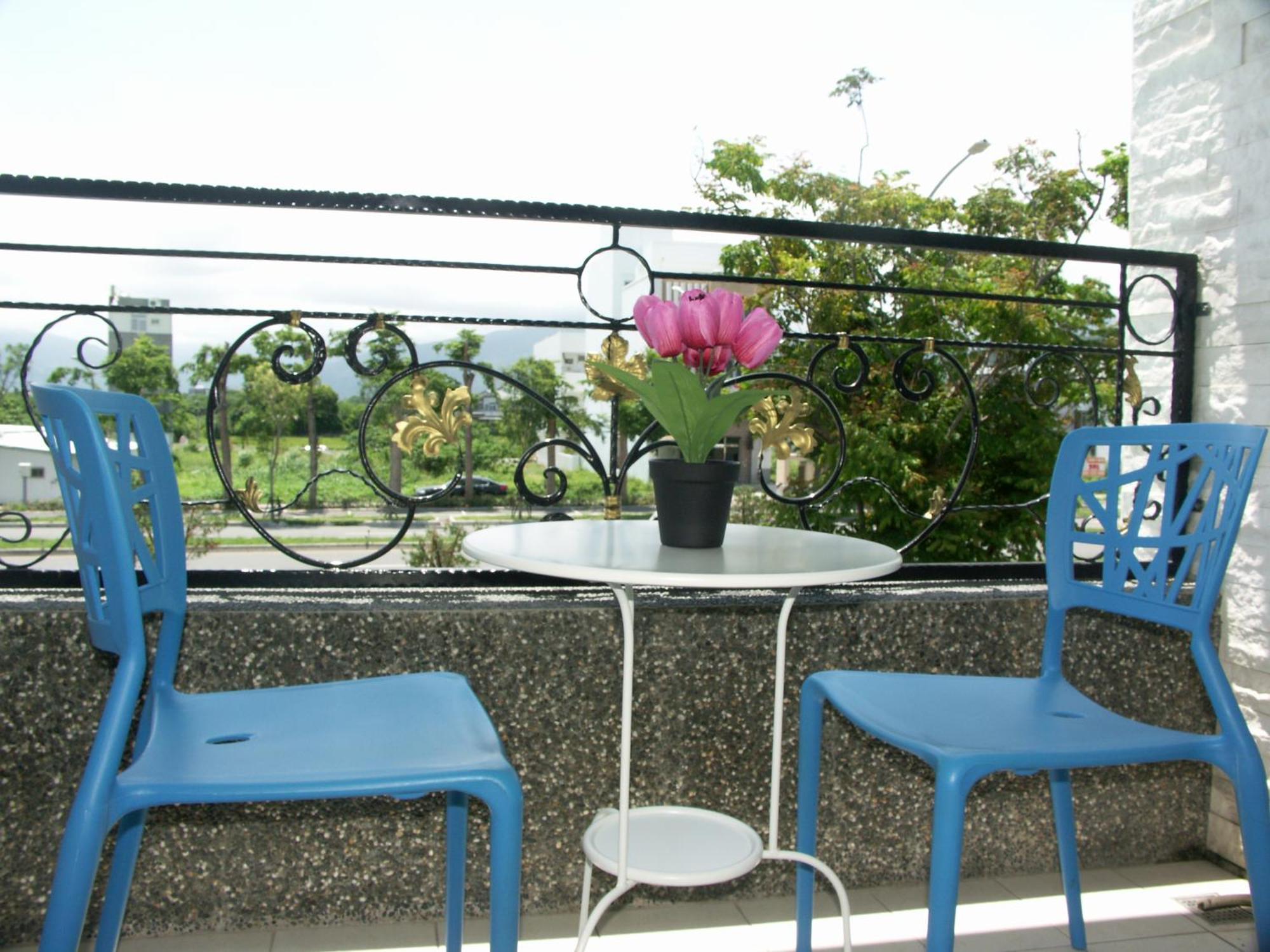 I Star Bed And Breakfast Taitung Bagian luar foto