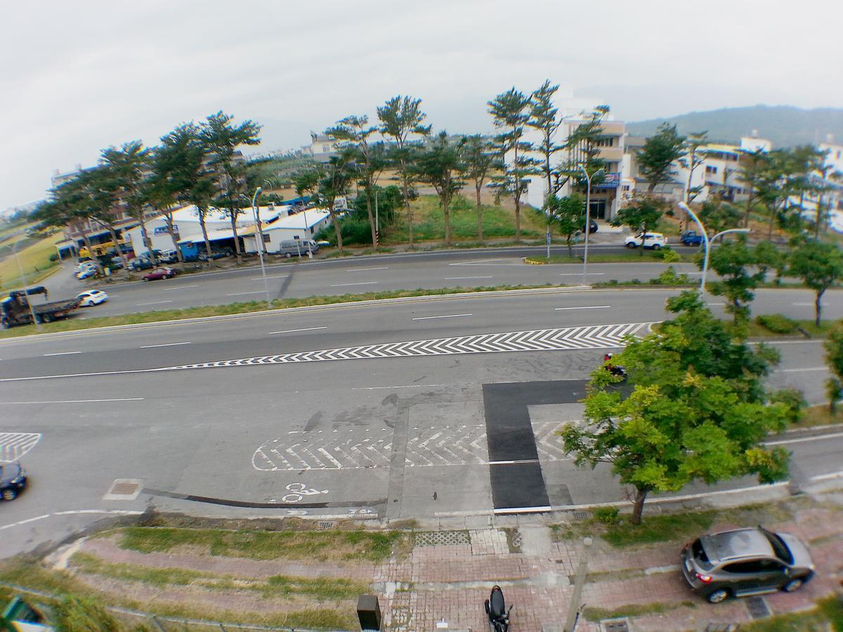 I Star Bed And Breakfast Taitung Bagian luar foto