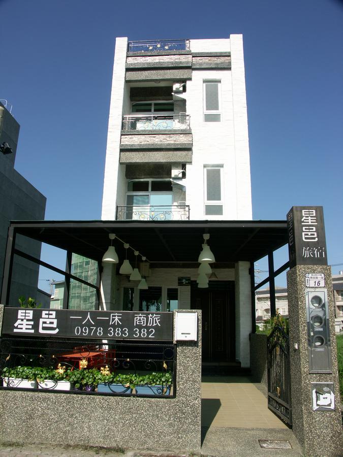 I Star Bed And Breakfast Taitung Bagian luar foto