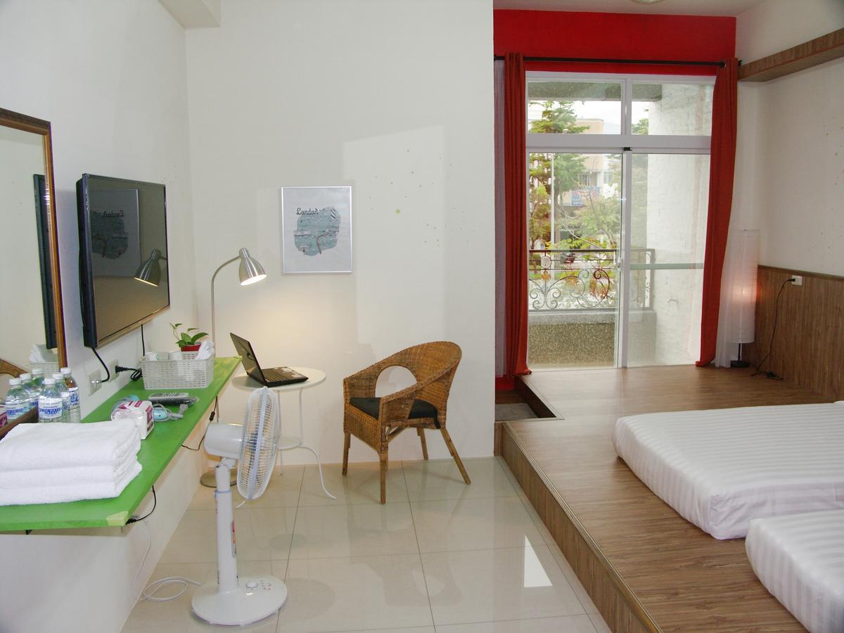 I Star Bed And Breakfast Taitung Bagian luar foto