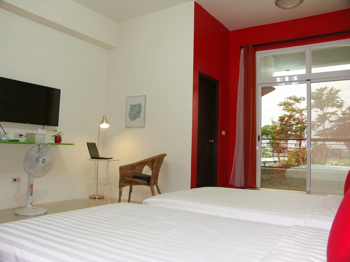 I Star Bed And Breakfast Taitung Bagian luar foto