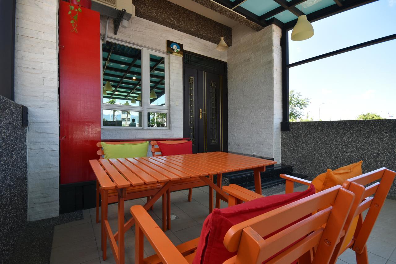 I Star Bed And Breakfast Taitung Bagian luar foto